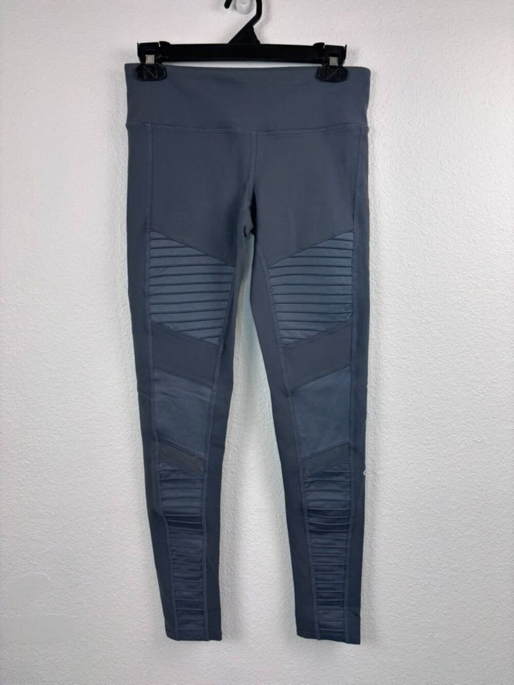 Alo Yoga women's small grey mid rise moto leggings athletic athleisure workout